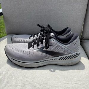 Brooks Adrenaline GTS Black/Gray Running Shoes